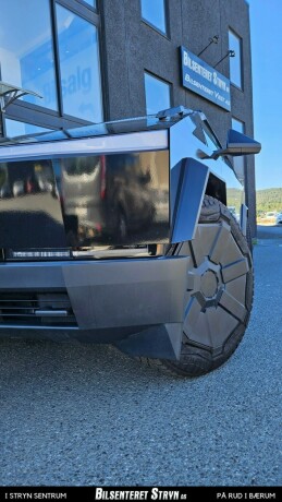 tesla-cybertruck-elektrisitet-2024-big-37