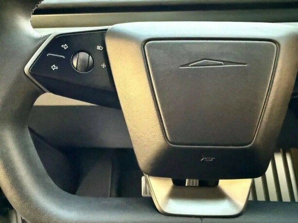 tesla-cybertruck-elektrisitet-2024-big-34