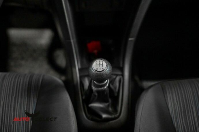 suzuki-swift-bensin-2015-big-32