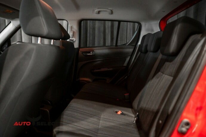 suzuki-swift-bensin-2015-big-14