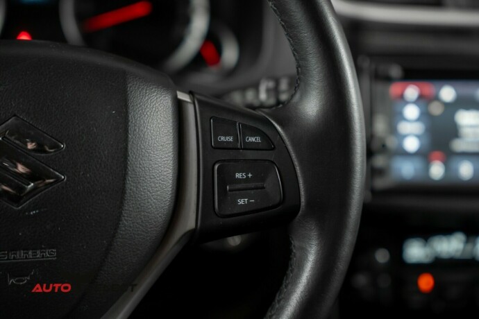 suzuki-swift-bensin-2015-big-28