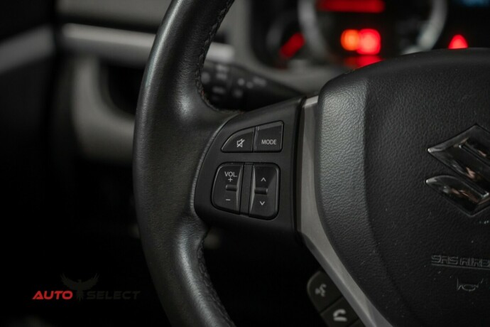 suzuki-swift-bensin-2015-big-25