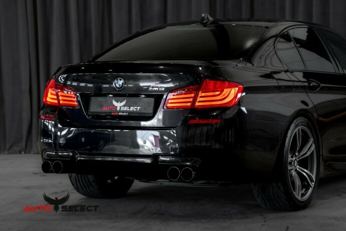 bmw-m5-bensin-2013-big-17