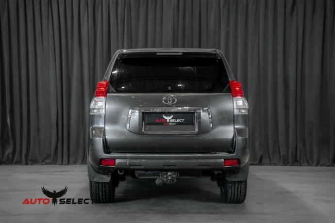 toyota-land-cruiser-diesel-2010-big-8