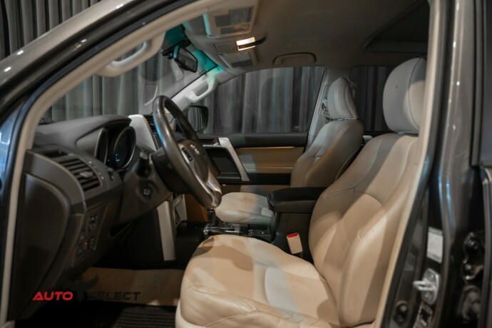 toyota-land-cruiser-diesel-2010-big-23