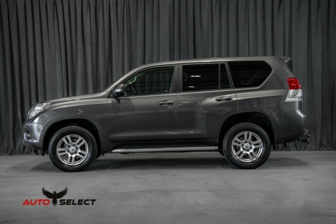 toyota-land-cruiser-diesel-2010-big-7