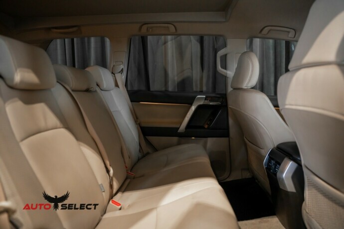 toyota-land-cruiser-diesel-2010-big-13