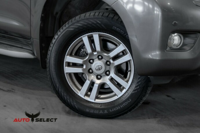 toyota-land-cruiser-diesel-2010-big-2