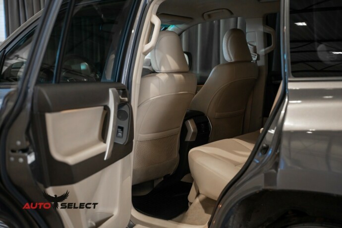 toyota-land-cruiser-diesel-2010-big-14