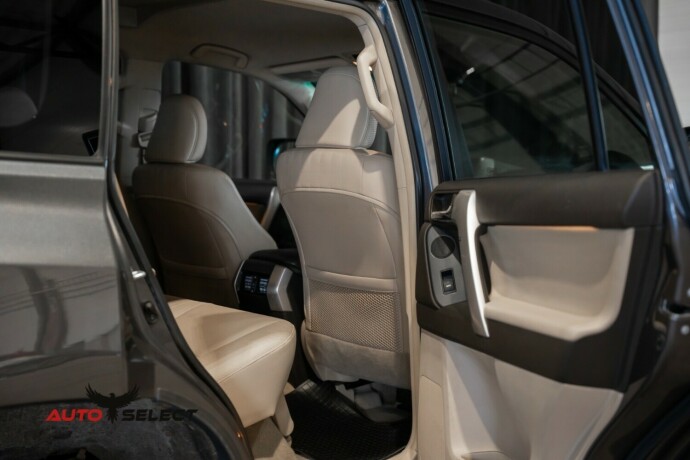 toyota-land-cruiser-diesel-2010-big-12
