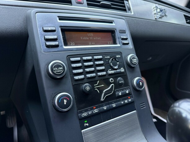 volvo-v70-diesel-2010-big-15