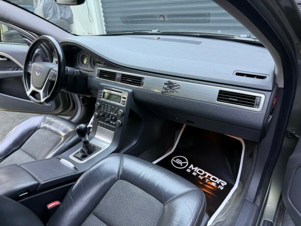 volvo-v70-diesel-2010-big-10