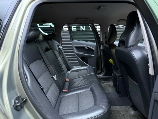 volvo-v70-diesel-2010-big-20