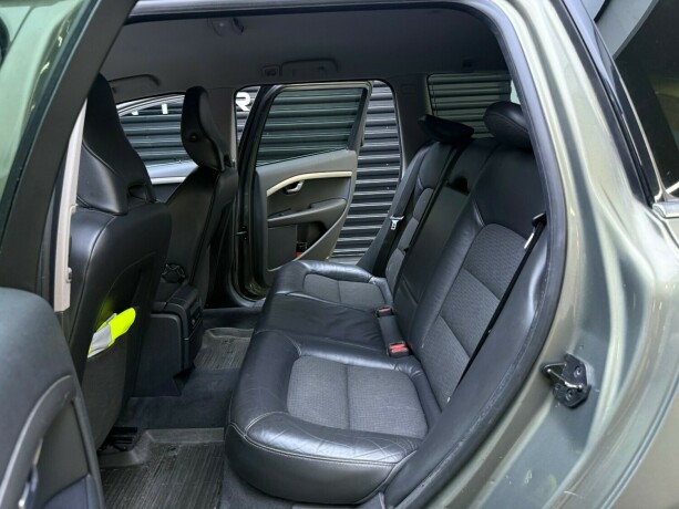 volvo-v70-diesel-2010-big-19