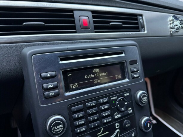 volvo-v70-diesel-2010-big-14