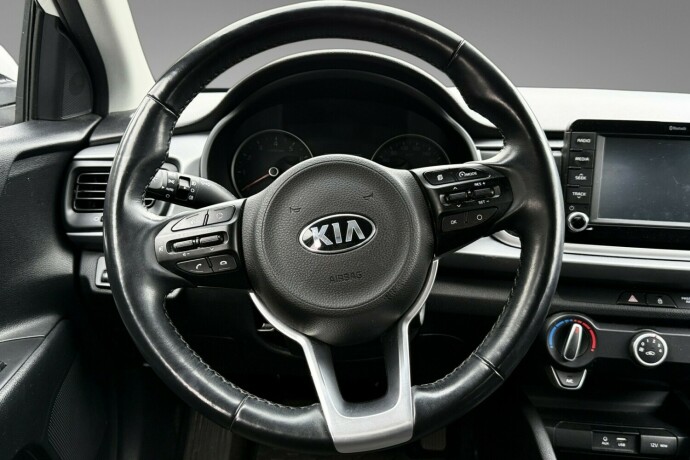kia-rio-bensin-2018-big-9