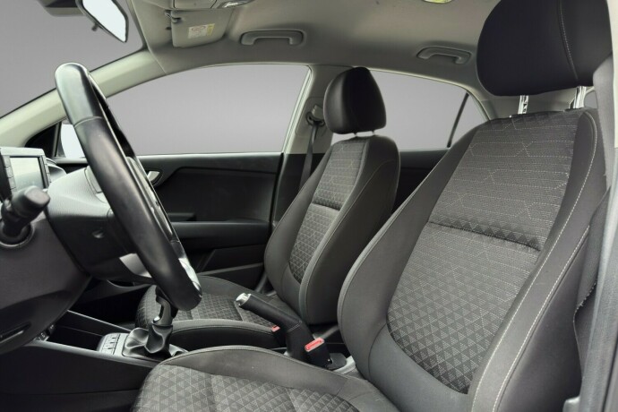kia-rio-bensin-2018-big-6