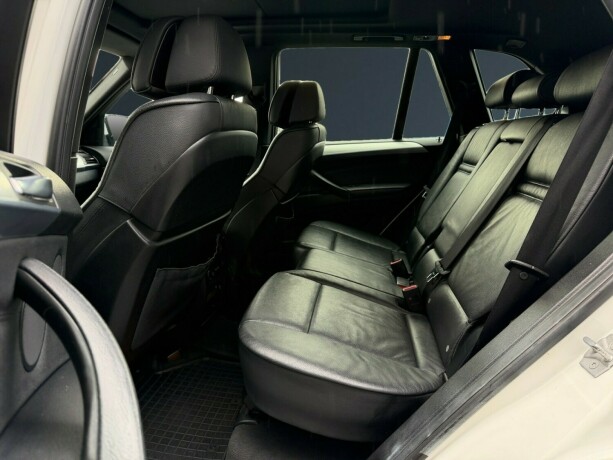 bmw-x5-diesel-2010-big-12
