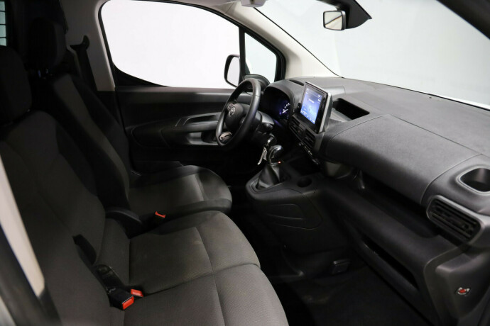 toyota-proace-city-diesel-2021-big-7
