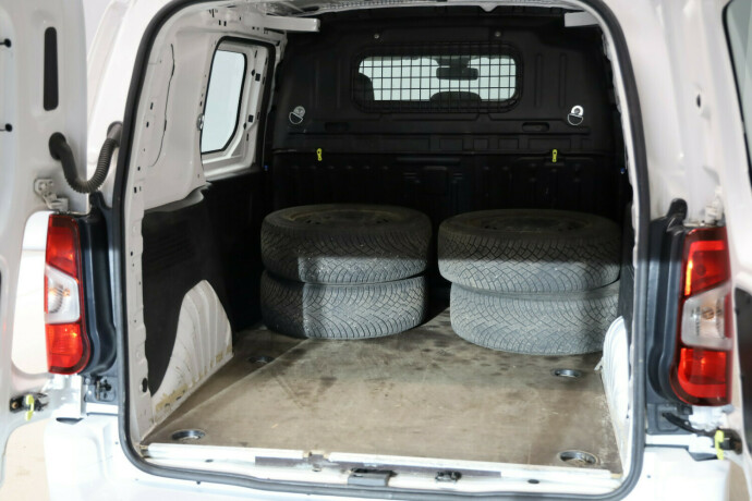 toyota-proace-city-diesel-2021-big-10