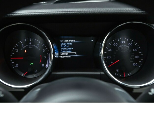 ford-mustang-bensin-2015-big-24