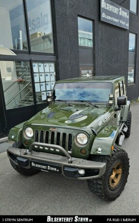 jeep-wrangler-unlimited-bensin-2016-big-26