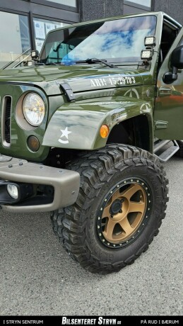 jeep-wrangler-unlimited-bensin-2016-big-27