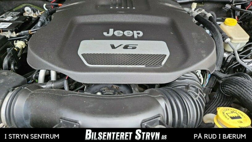 jeep-wrangler-unlimited-bensin-2016-big-22