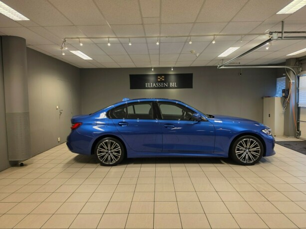 bmw-330e-plug-in-petrol-2020-big-3
