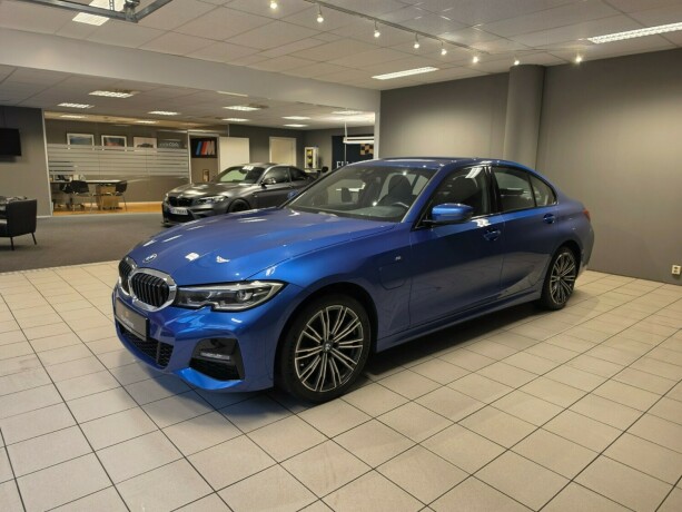 bmw-330e-plug-in-petrol-2020-big-7