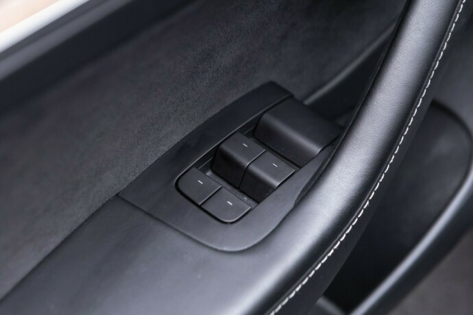 tesla-model-3-elektrisitet-2022-big-17