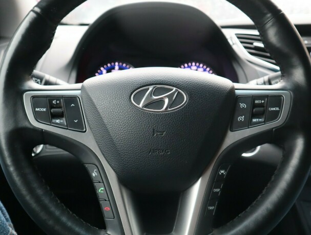 hyundai-i40-diesel-2012-big-7