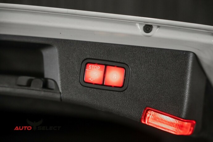 mercedes-benz-e55-bensin-2011-big-14