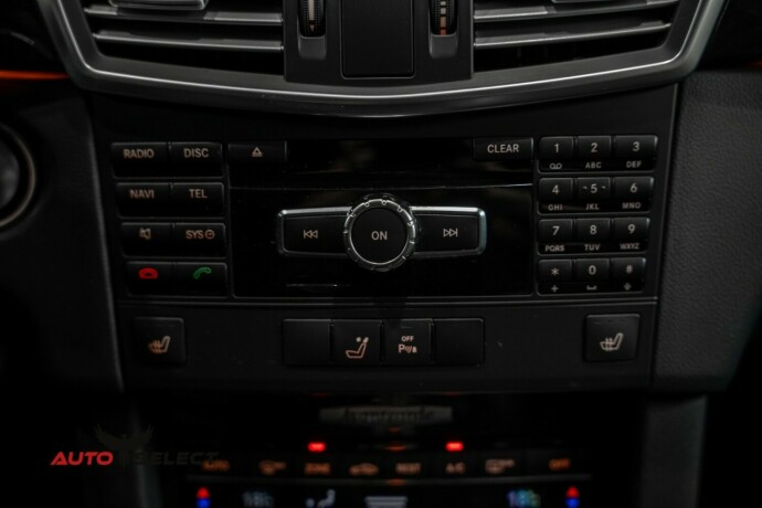 mercedes-benz-e55-bensin-2011-big-43