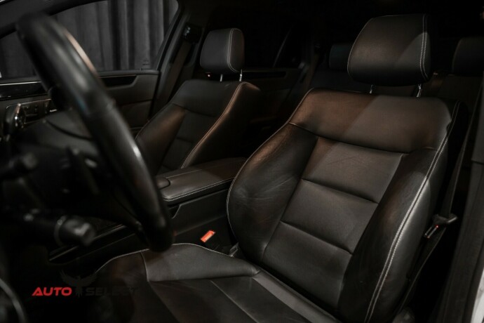 mercedes-benz-e55-bensin-2011-big-31