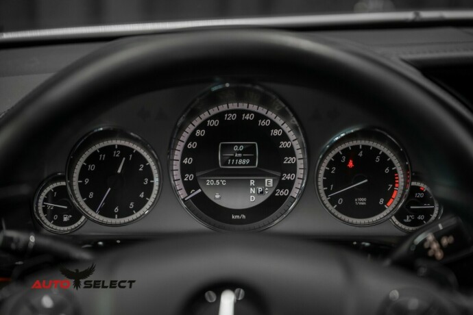 mercedes-benz-e55-bensin-2011-big-38