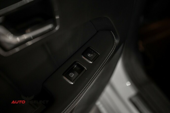 mercedes-benz-e55-bensin-2011-big-21