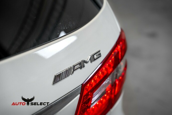 mercedes-benz-e55-bensin-2011-big-11