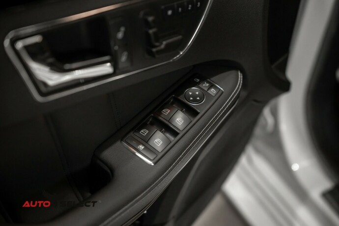 mercedes-benz-e55-bensin-2011-big-29