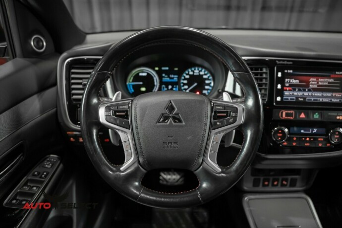 mitsubishi-outlander-elektrisitetbensin-2017-big-27