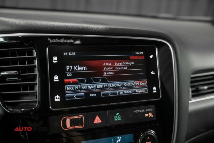 mitsubishi-outlander-elektrisitetbensin-2017-big-39