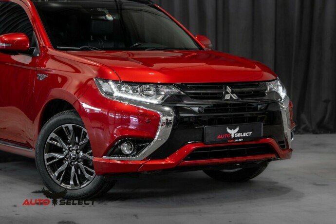 mitsubishi-outlander-elektrisitetbensin-2017-big-1