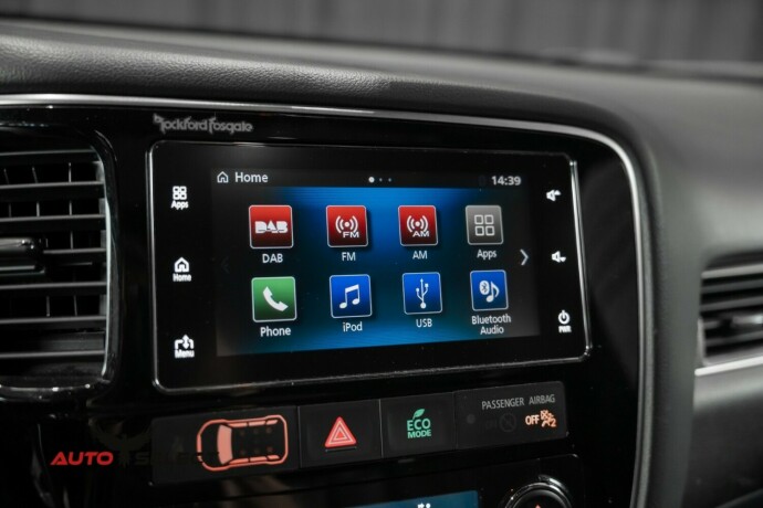 mitsubishi-outlander-elektrisitetbensin-2017-big-40