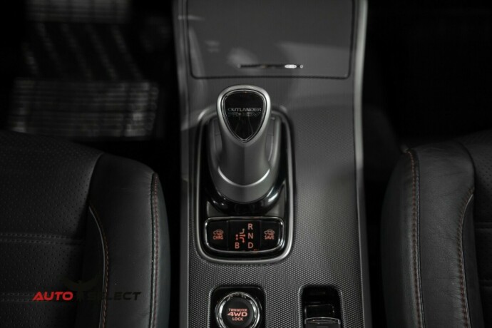 mitsubishi-outlander-elektrisitetbensin-2017-big-37