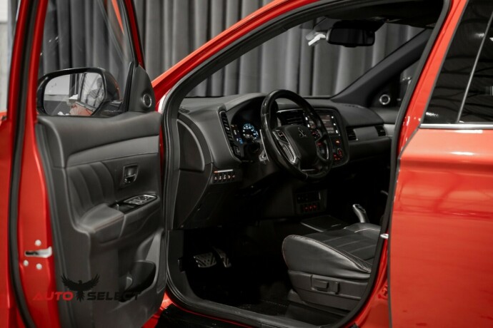 mitsubishi-outlander-elektrisitetbensin-2017-big-20