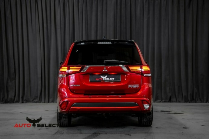 mitsubishi-outlander-elektrisitetbensin-2017-big-8