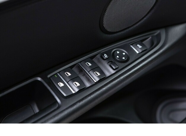 bmw-x5-elektrisitetbensin-2016-big-30