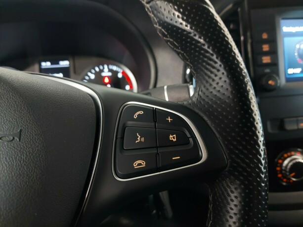 mercedes-benz-vito-diesel-2023-big-32