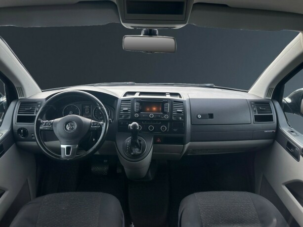 volkswagen-transporter-diesel-2015-big-10