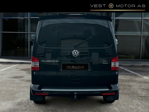 volkswagen-transporter-diesel-2015-big-5